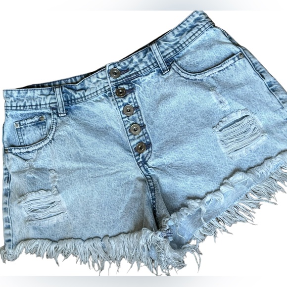 Rue21 ladies lite wash button fly cut off distressed jean shorts size 10 - Picture 1 of 8